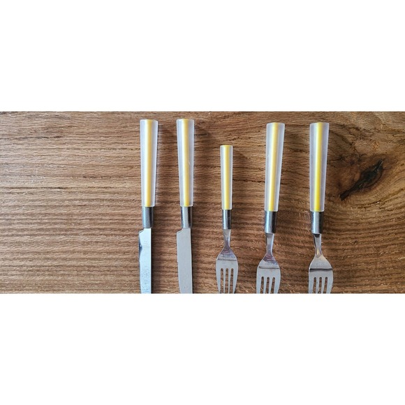 oneida yellow silverwear - Picture 5 of 8